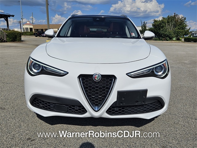2021 Alfa Romeo Stelvio Ti photo 2