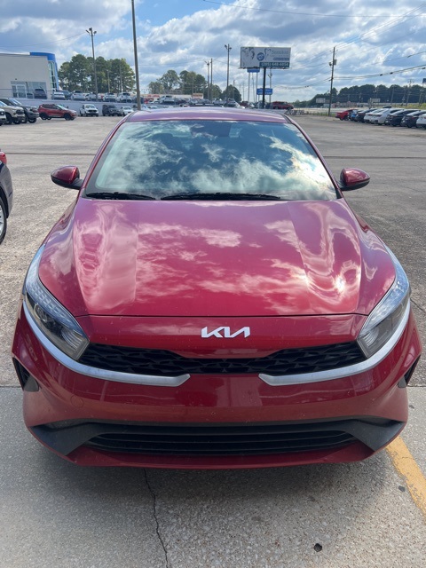 2024 Kia Forte LXS photo 3