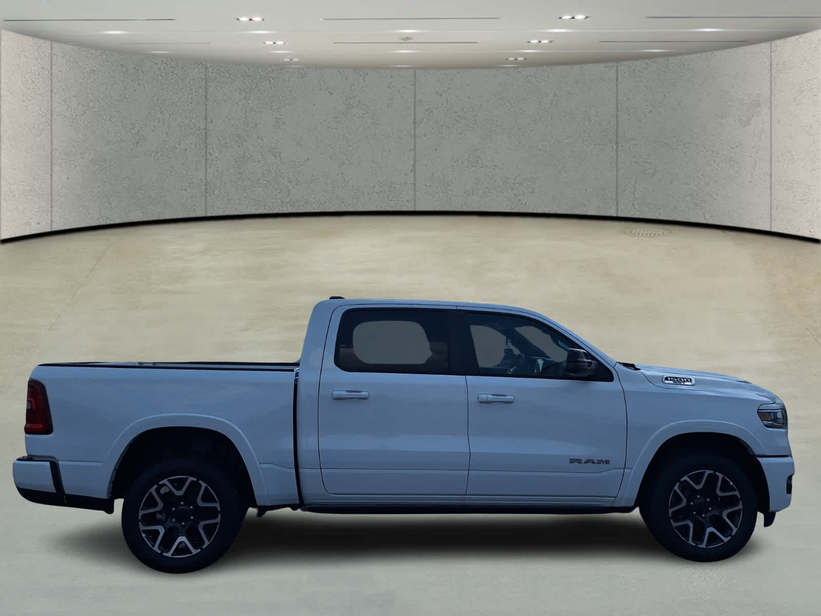 2025 Ram 1500 Laramie photo 6