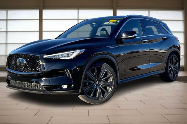 2020 INFINITI QX50 Essential's photo