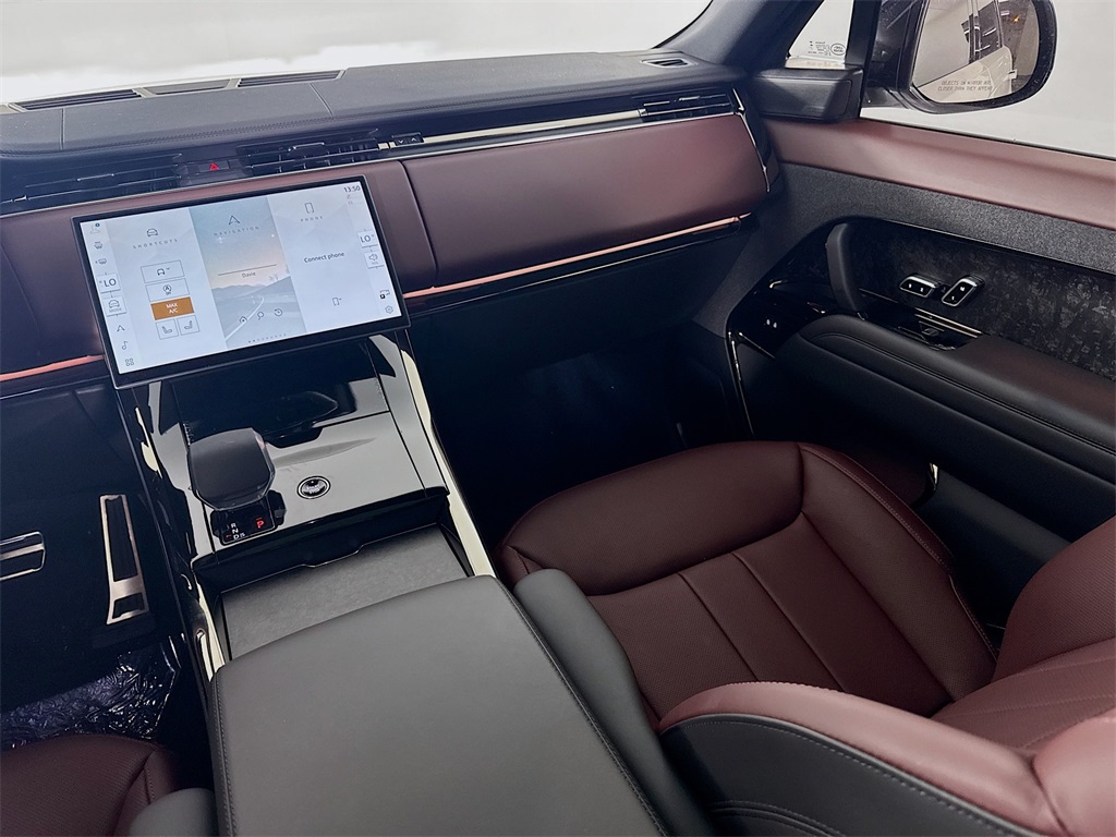 2025 Land Rover Range Rover Sport SE photo 20