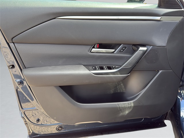 2025 Mazda CX-50 2.5 Select photo 10
