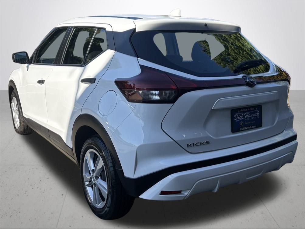 2024 Nissan Kicks S photo 10