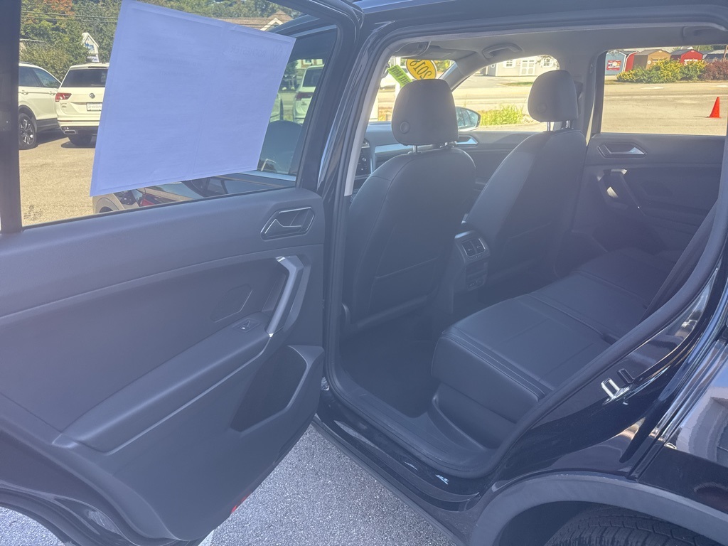 2018 Volkswagen Tiguan SE photo 23
