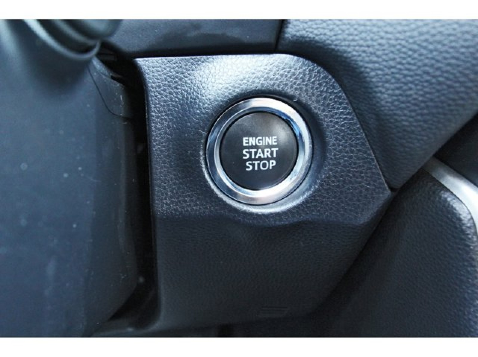 2022 Toyota RAV4 XLE Green at TX Auto Group