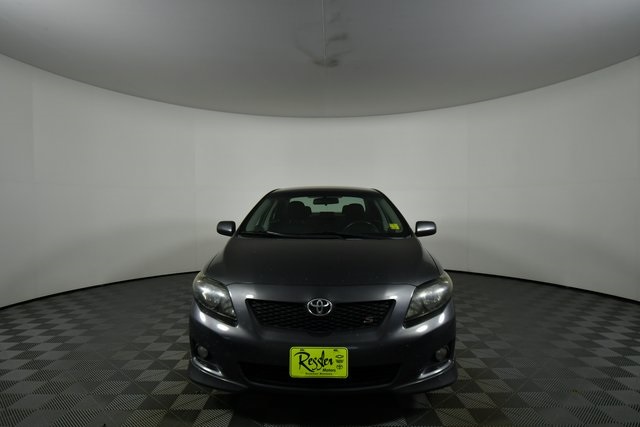 2009 Toyota Corolla S photo 2