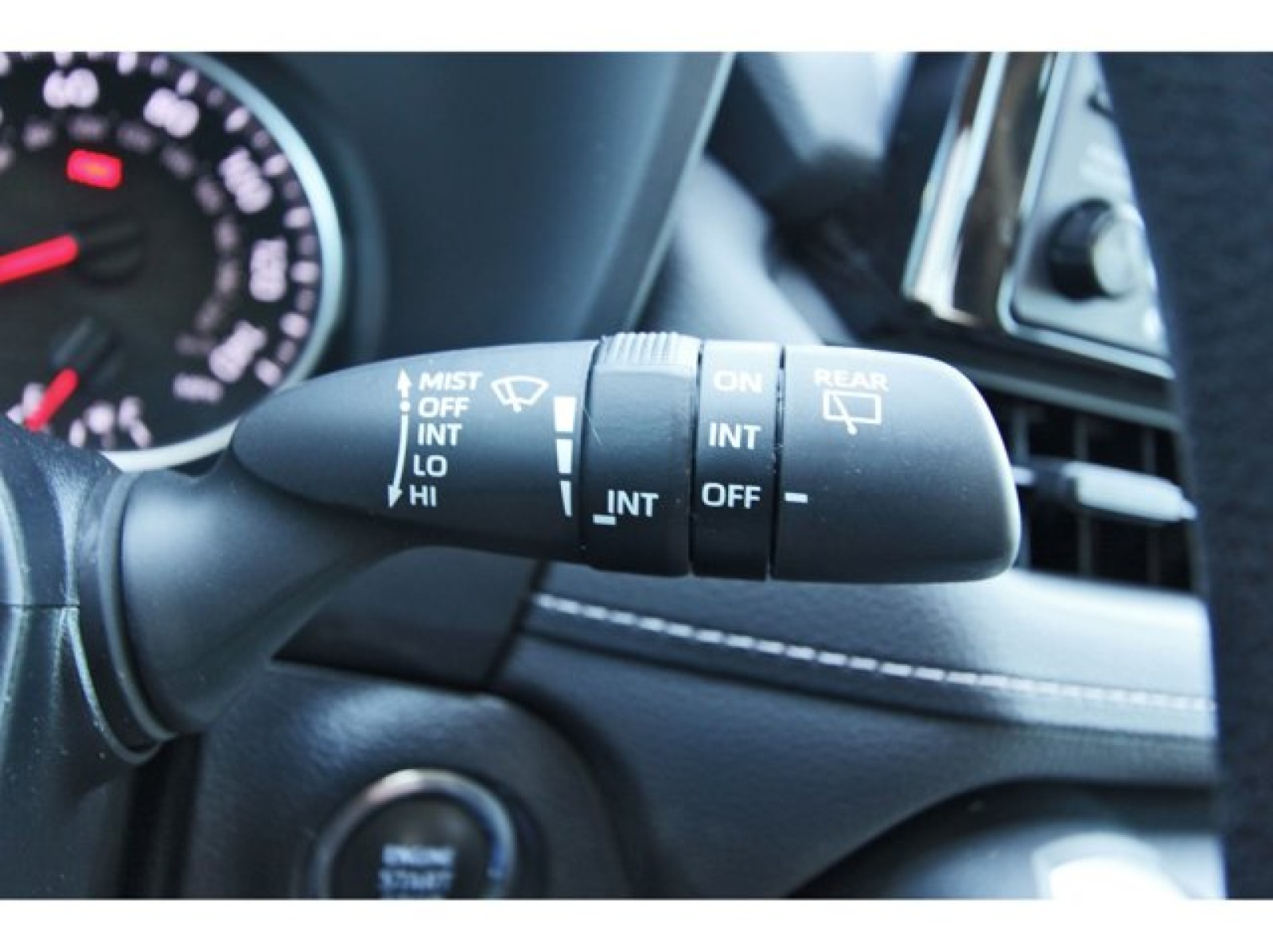 2022 Toyota RAV4 XLE Green at TX Auto Group