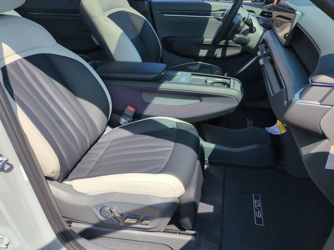2026 Kia EV9 GT-Line photo 26