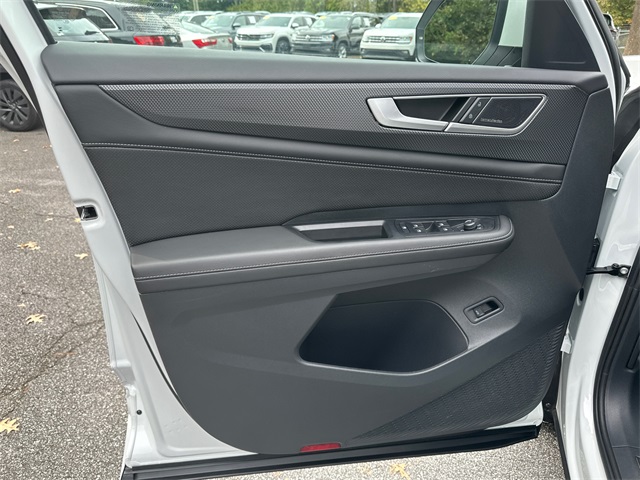 2025 Volkswagen Atlas Cross Sport SEL Premium R-Line photo 10