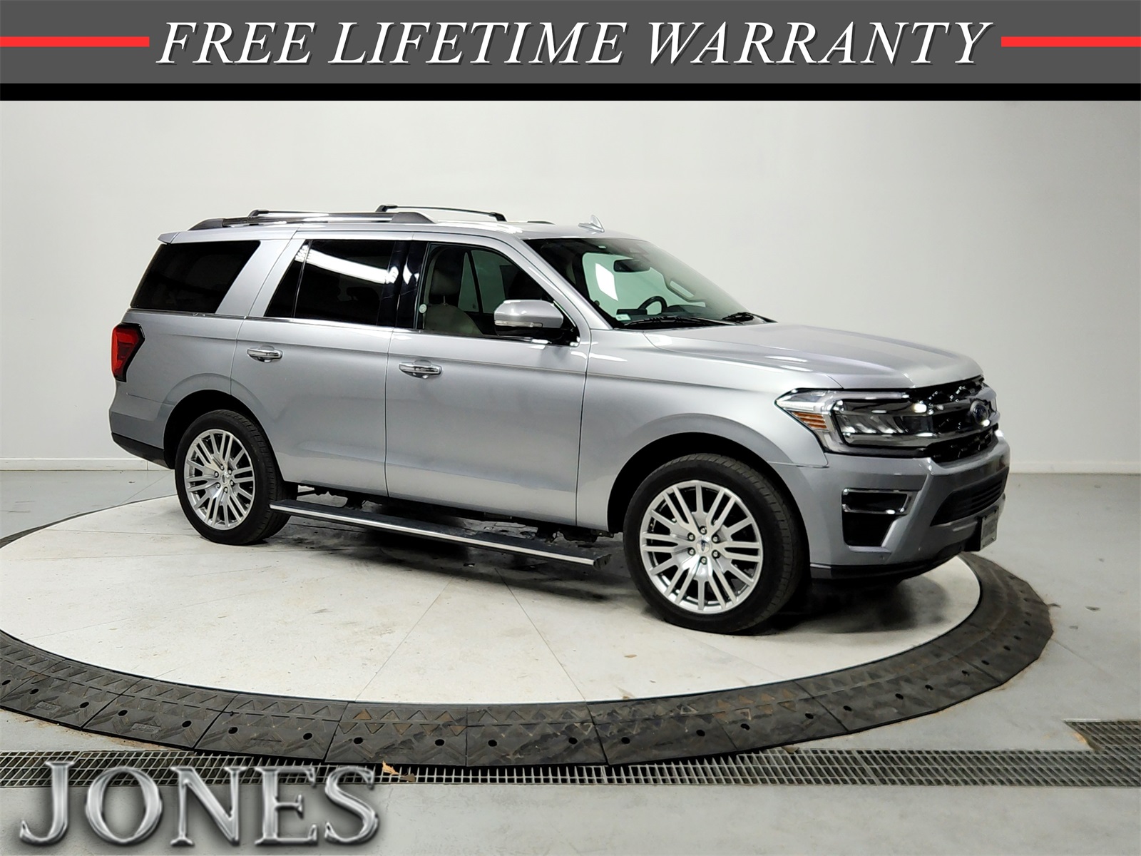 2024 Ford Expedition Limited's photo