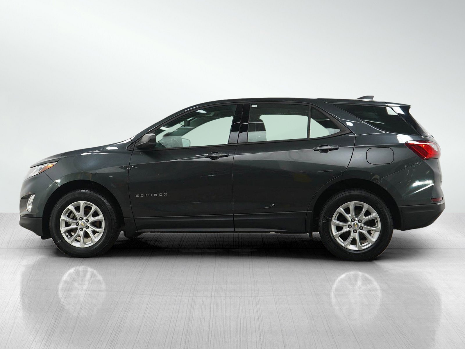 Used 2018 Chevrolet Equinox LS with VIN 2GNAXREV9J6156417 for sale in Burnsville, Minnesota