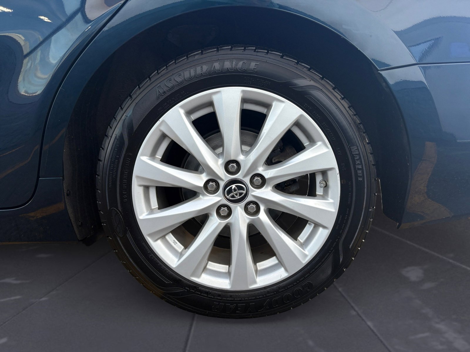 2018 Toyota Camry L photo 40