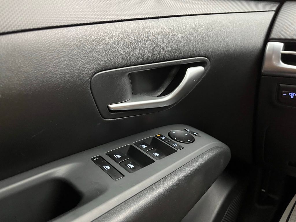 2025 Hyundai Santa Cruz SEL photo 24