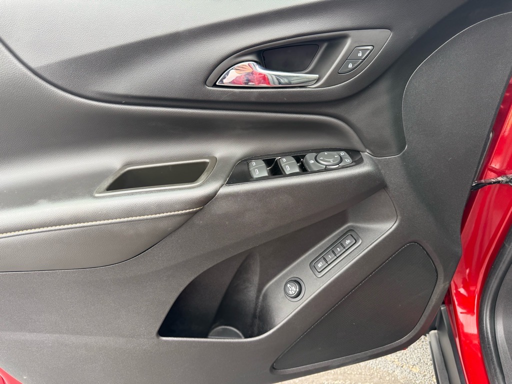 2023 Chevrolet Equinox Premier photo 17