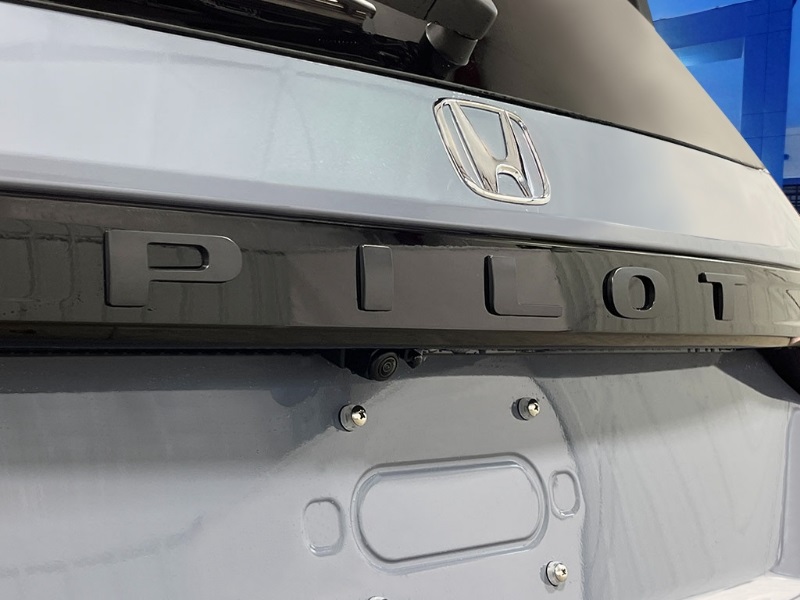 2025 Honda Pilot TrailSport photo 6