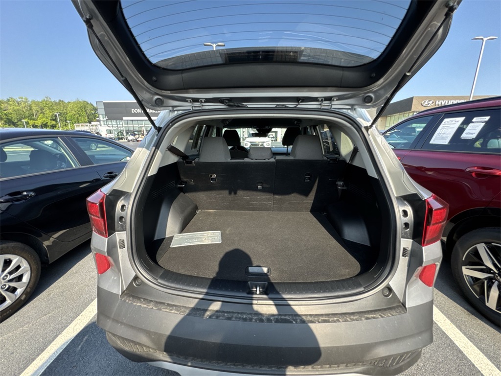 2022 Kia Seltos LX photo 26