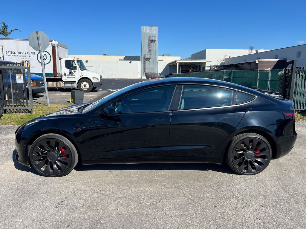 2022 Tesla Model 3 Performance photo 3