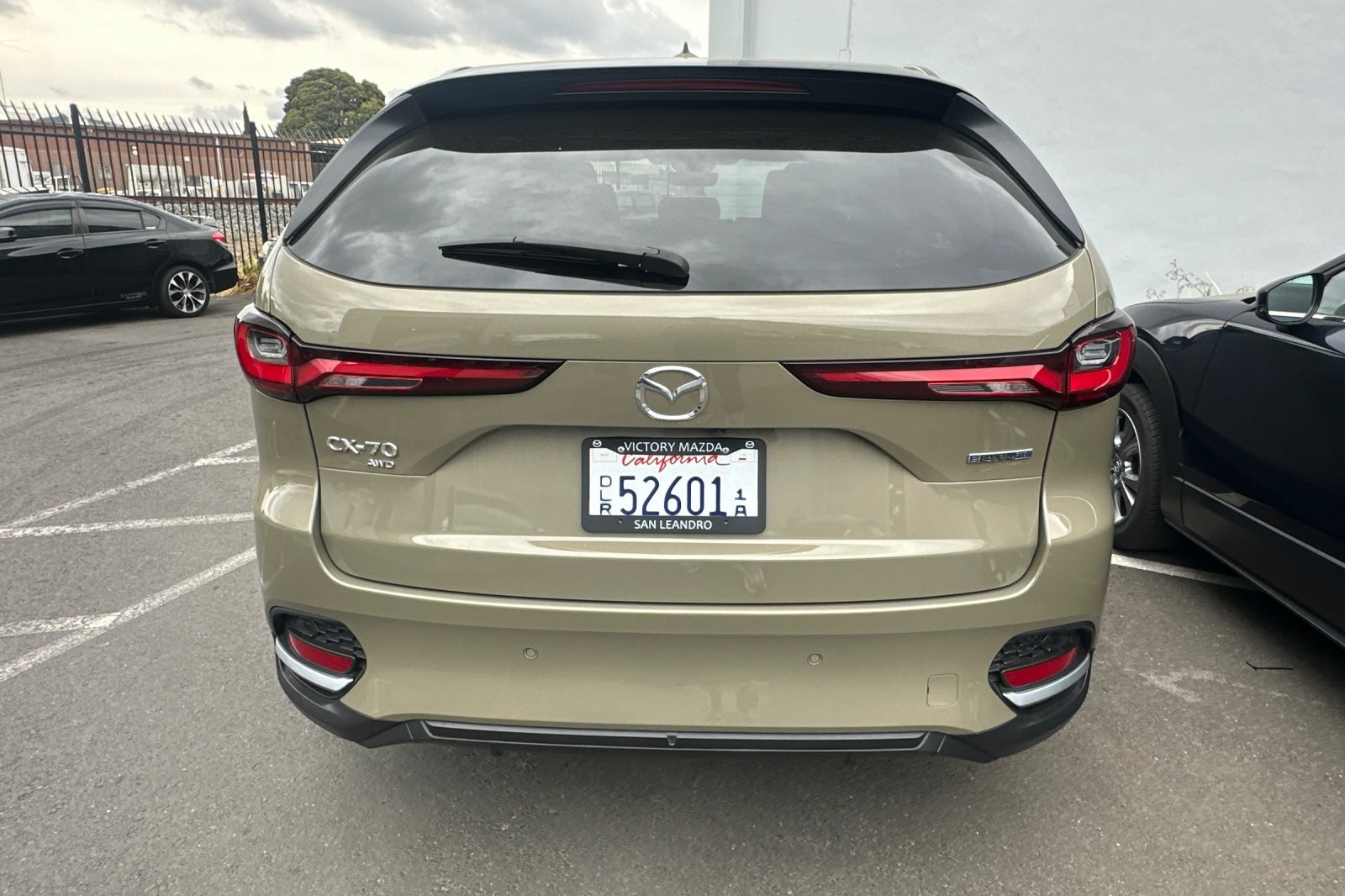 2025 Mazda CX-70 Premium photo 3