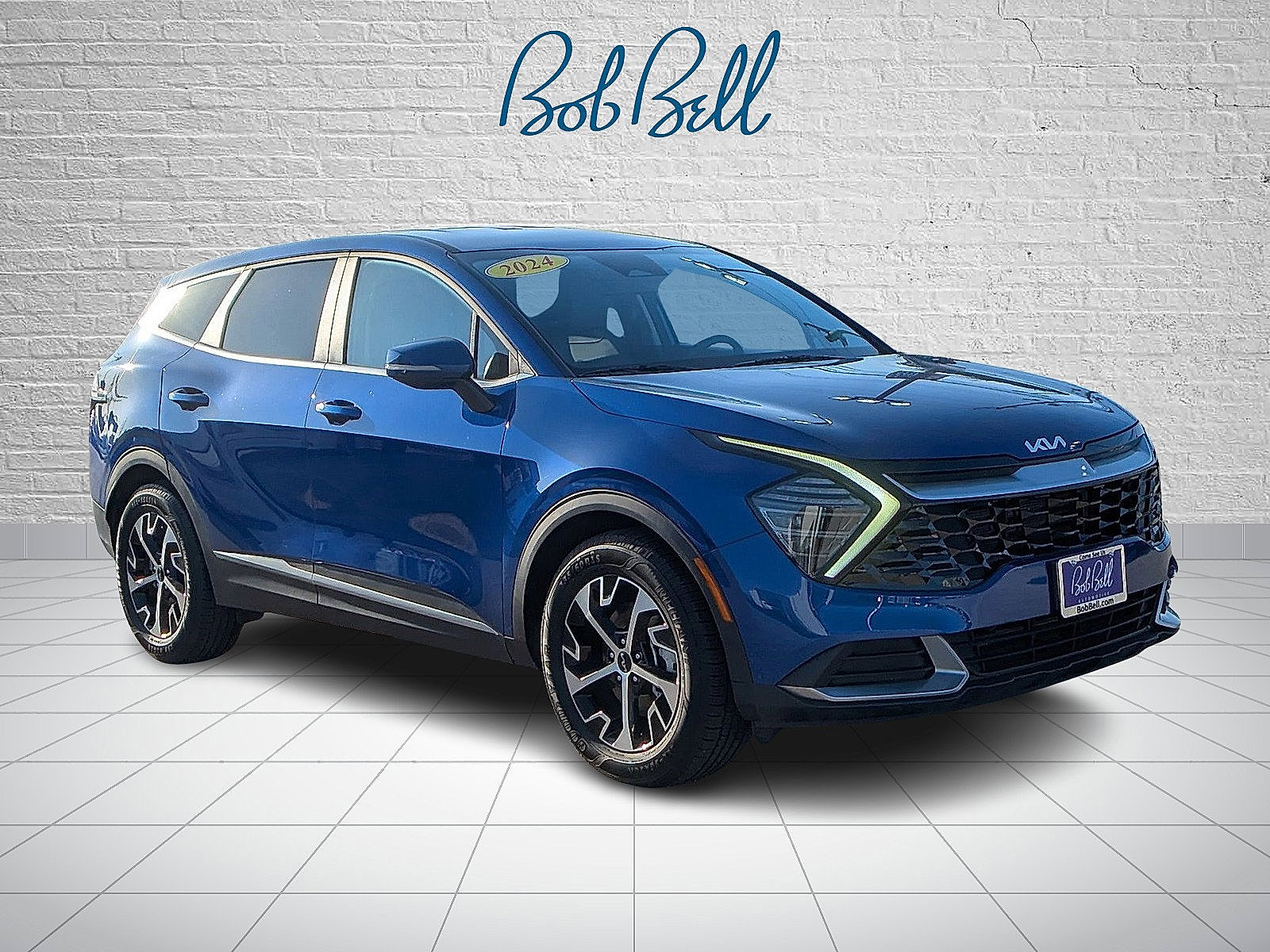 2024 Kia Sportage EX photo 2