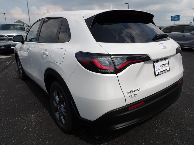 2026 Honda HR-V LX photo 5