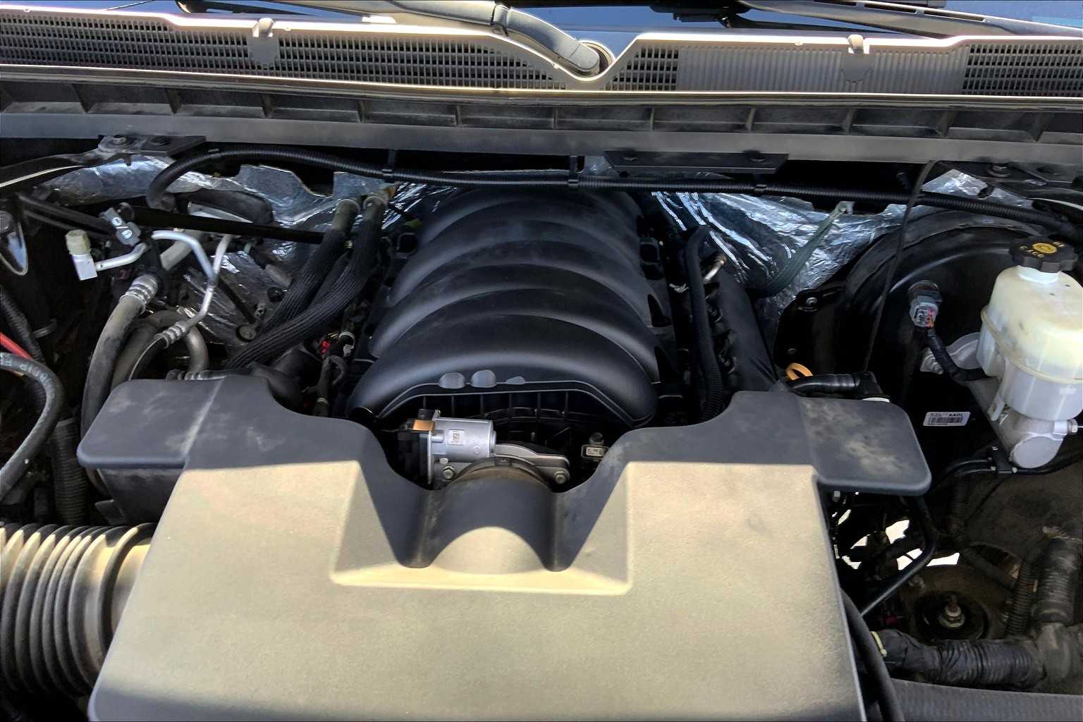 2017 Chevrolet Silverado 1500 LT photo 25