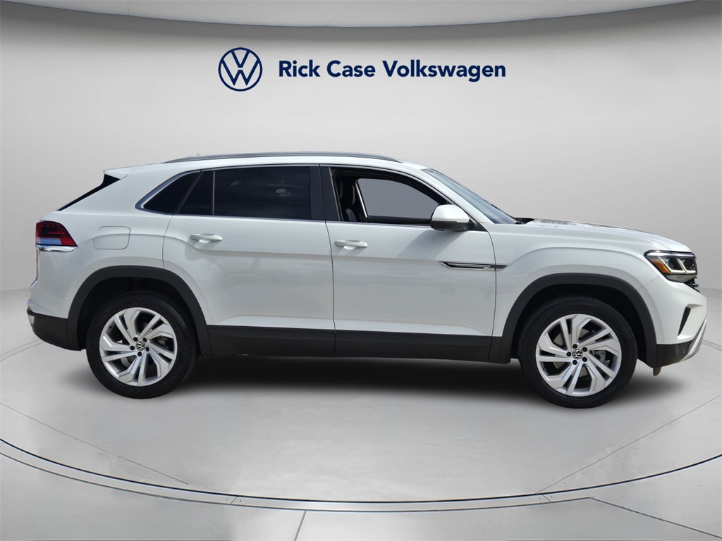 2021 Volkswagen Atlas Cross Sport V6 SEL photo 2