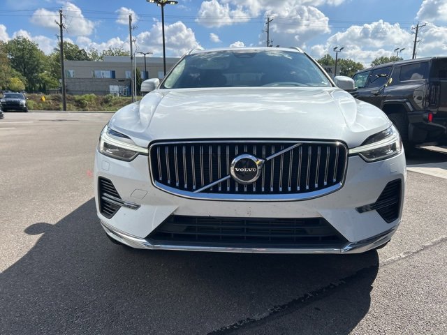 2022 Volvo XC60 Recharge Hybrid Inscription photo 5