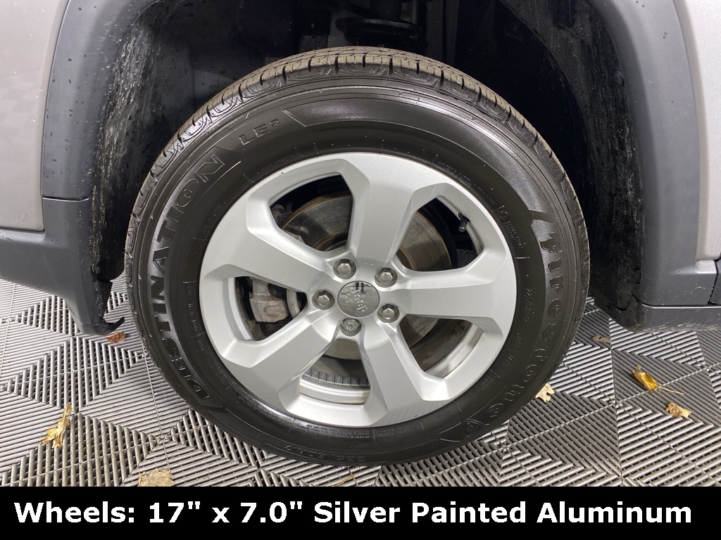 2018 Jeep Compass Latitude photo 3