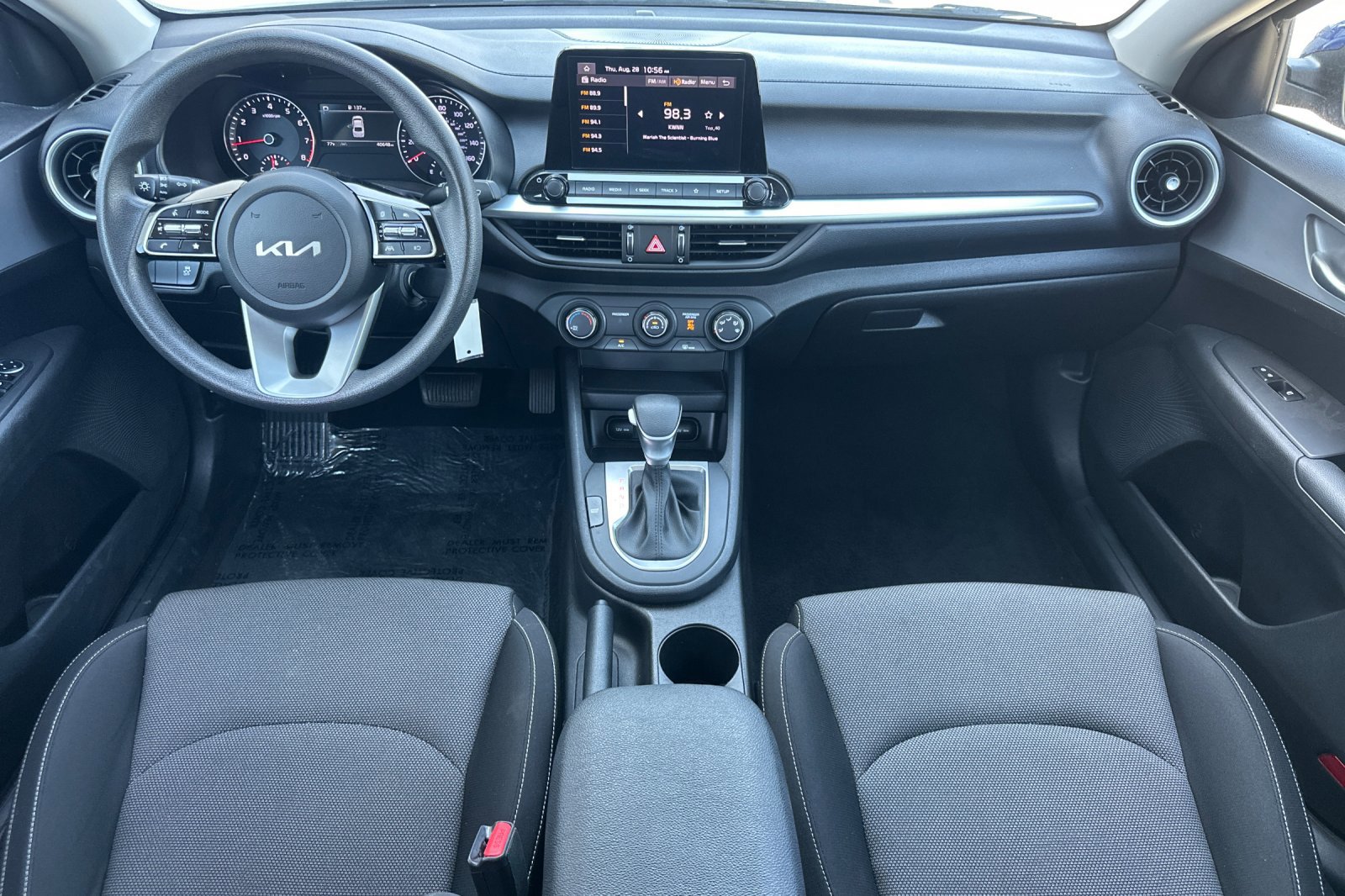 2023 Kia Forte LXS photo 13