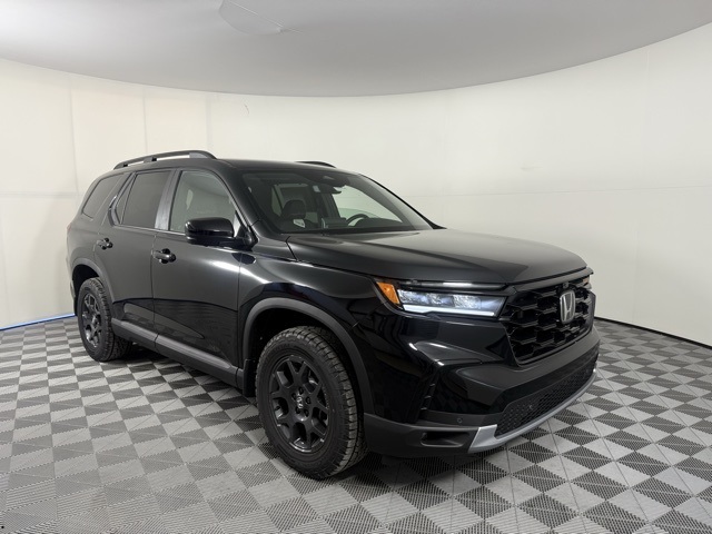 2025 Honda Pilot TrailSport's photo