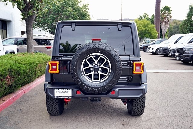 New 2025 Black Clear-Coat Exterior Paint Jeep Rubicon image 11