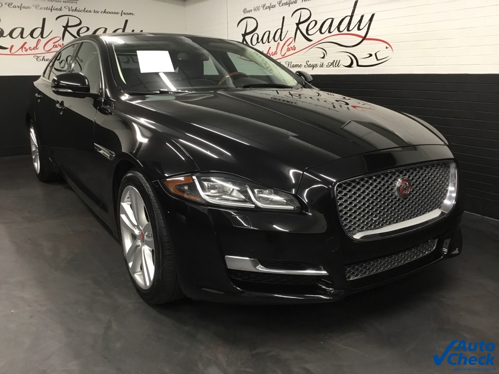2017 Jaguar XJ XJL Portfolio photo 2