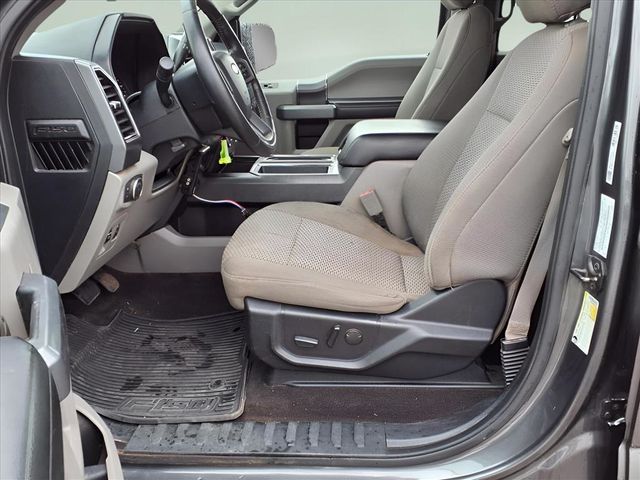 2019 Ford F-150 XLT photo 19