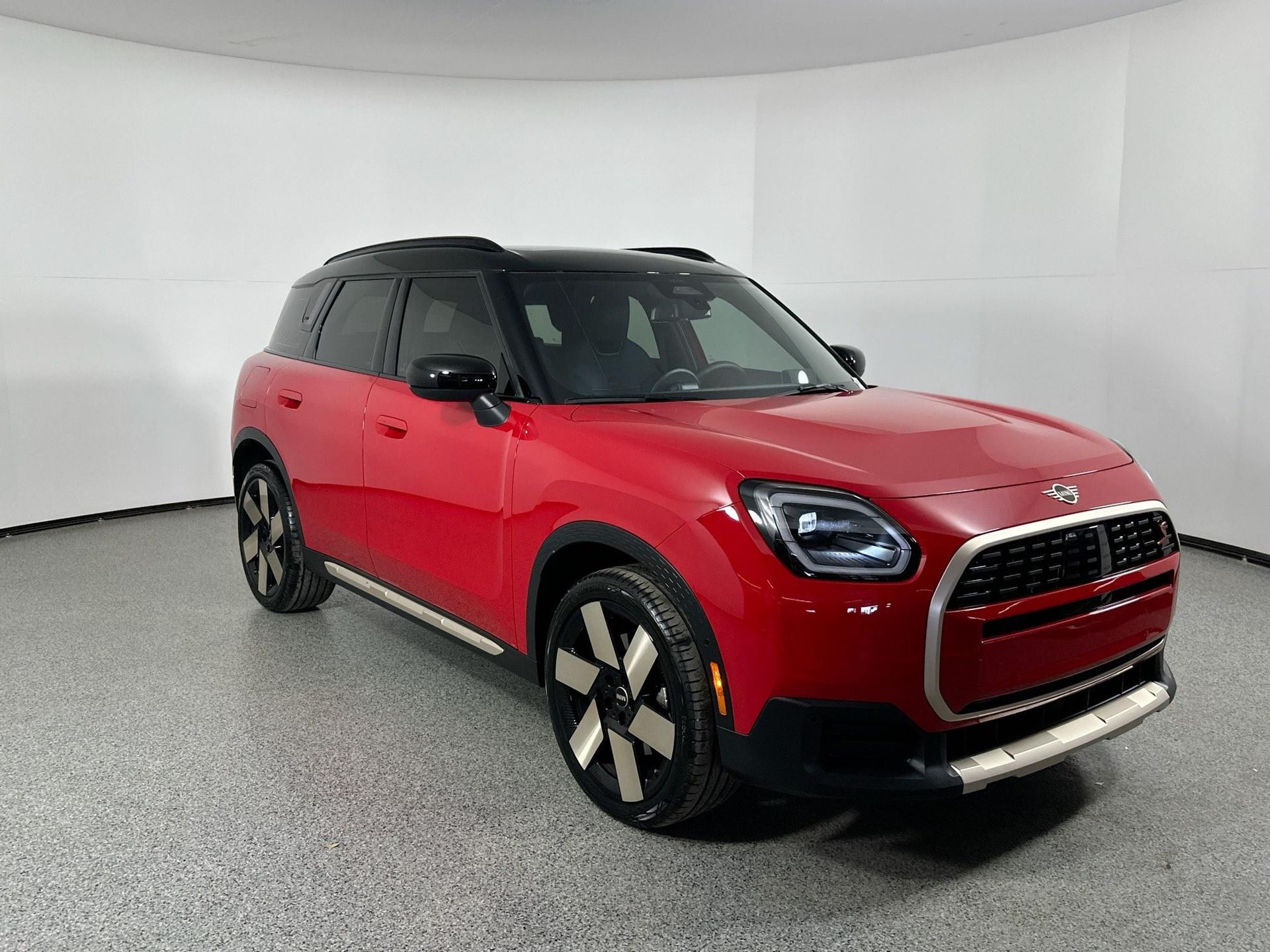 2025 Mini Countryman S ALL4 photo 3