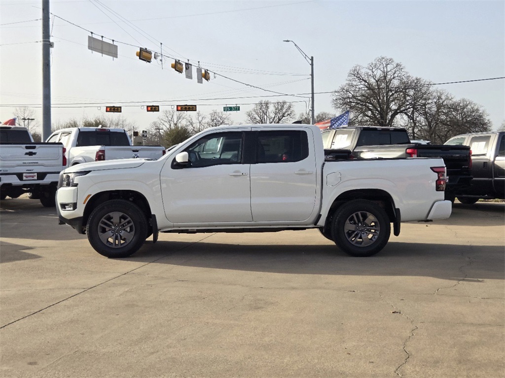 2025 Nissan Frontier SV photo 3