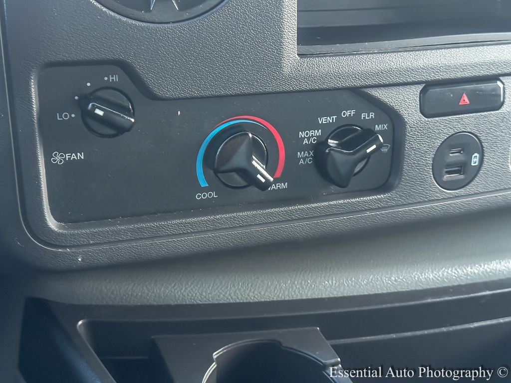 2025 FORD E-350 - Image 15