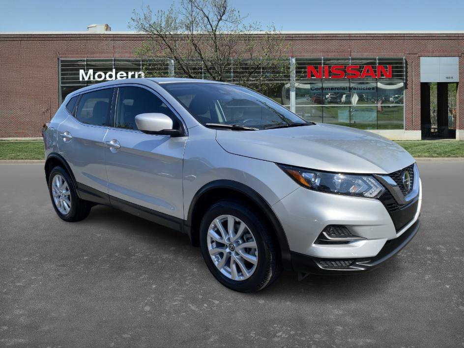 2021 Nissan Rogue Sport S photo 4