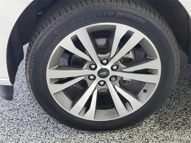 2020 Ford Expedition Platinum photo 4
