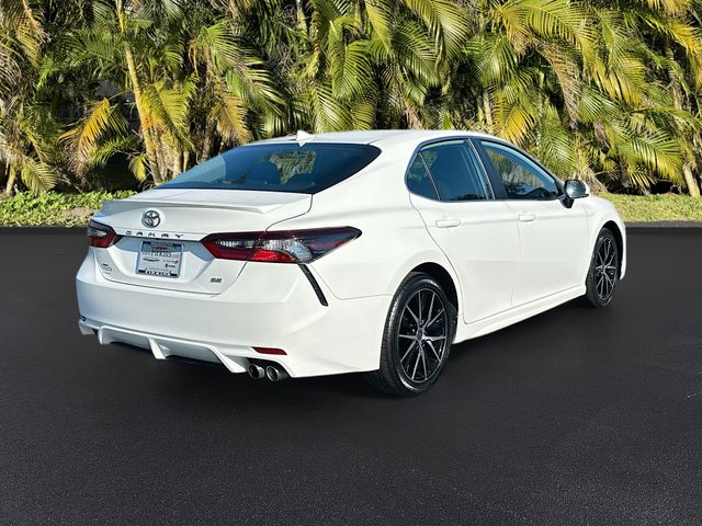 2023 Toyota Camry SE photo 4