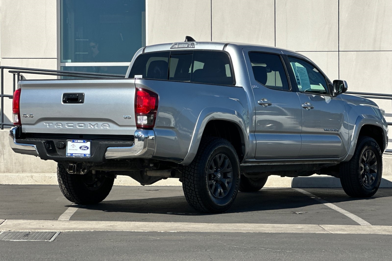 2022 Toyota Tacoma TRD Off-Road V6 photo 3