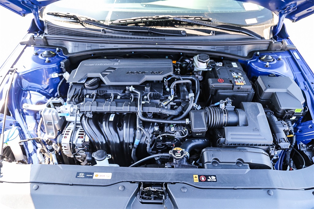 2025 Hyundai Elantra SEL Sport photo 12