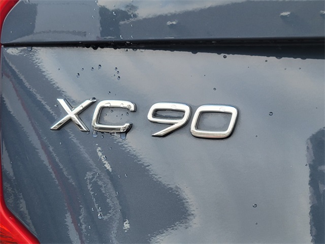 2022 Volvo XC90 Momentum photo 11