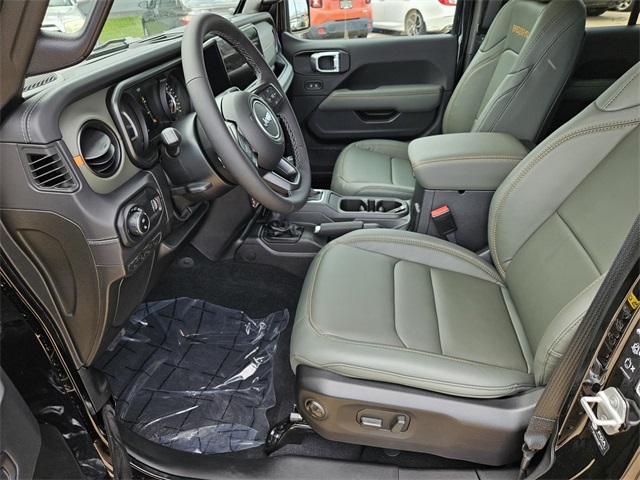 2025 Jeep Gladiator Mojave photo 9