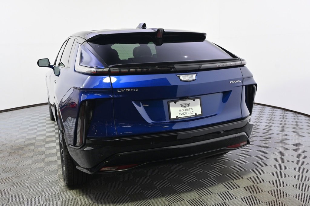 2025 Cadillac Lyriq Sport photo 4