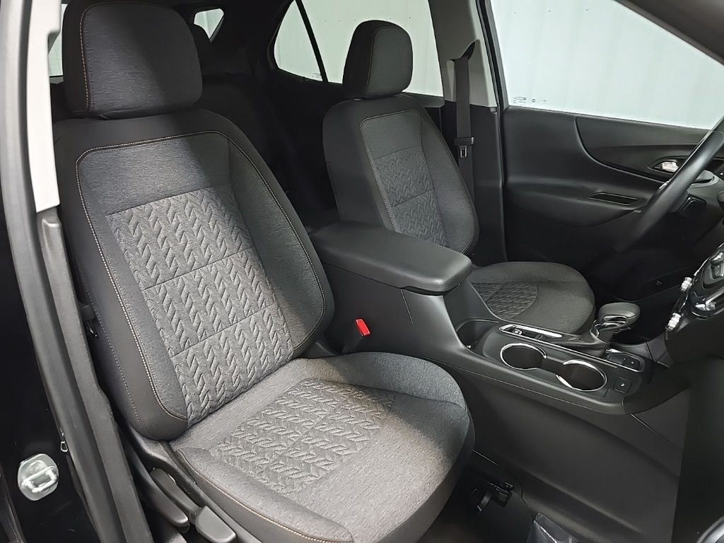 2022 Chevrolet Equinox LT photo 14