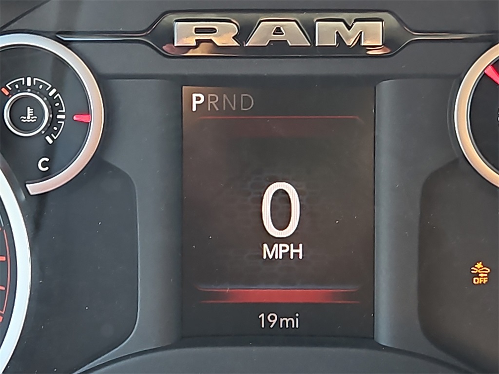 2025 Ram 3500 Big Horn photo 17