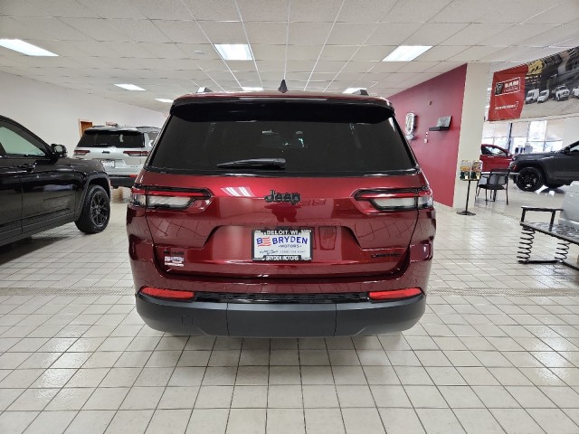 2025 Jeep Grand Cherokee Limited photo 4