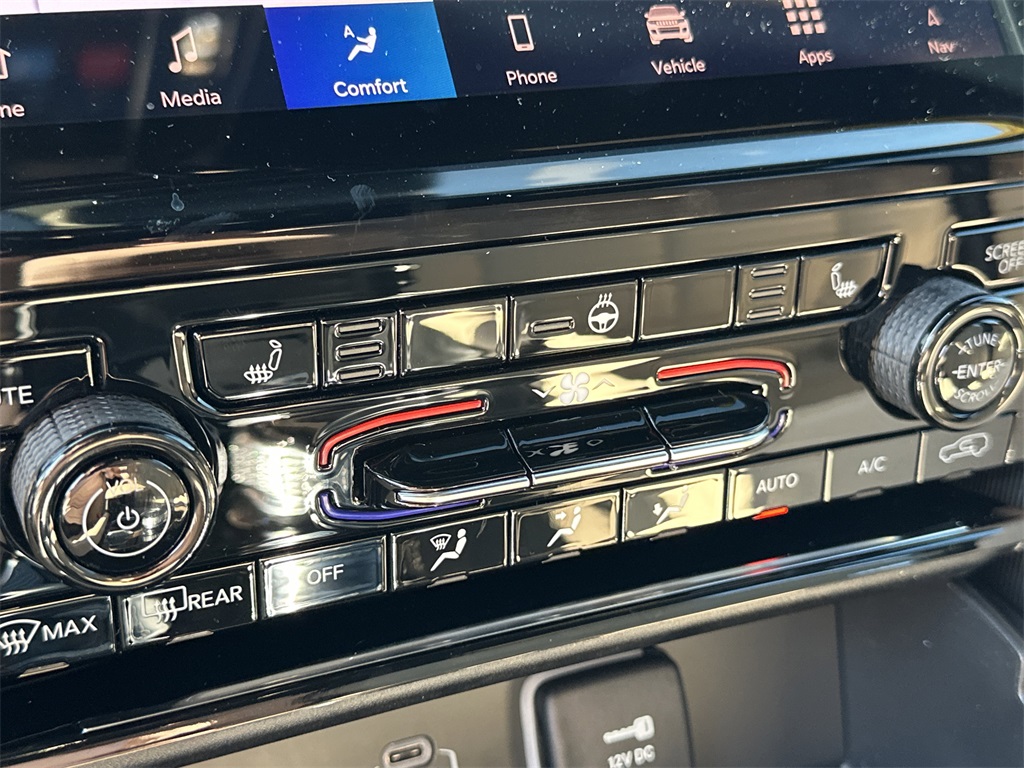 2025 Jeep Grand Cherokee Limited photo 22