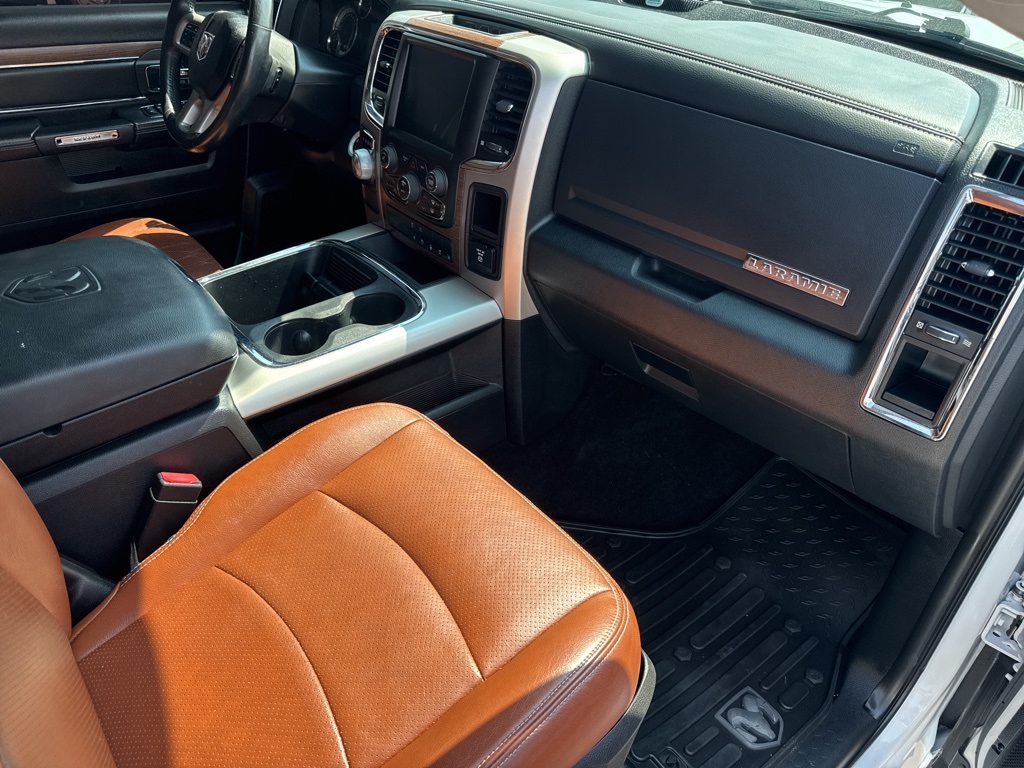 2016 Ram 1500 Laramie photo 22