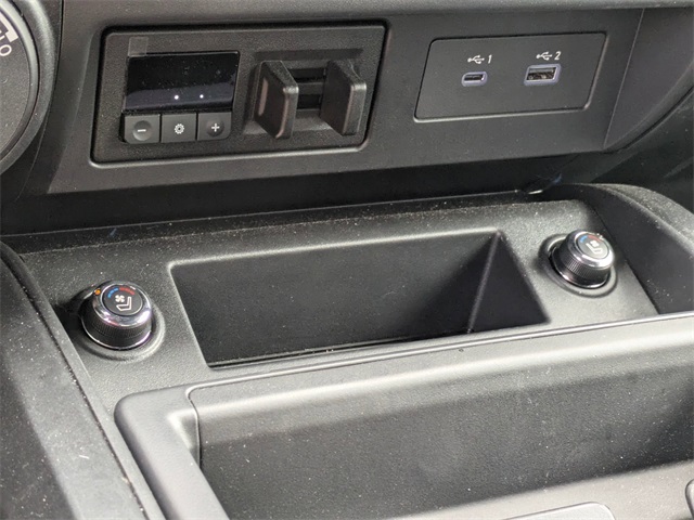 2024 Nissan Titan PRO-4X photo 21